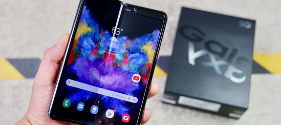 Картинка к статье: Smartphone of the future Samsung Galaxy Fold has no analogues. Review from Sunday21.